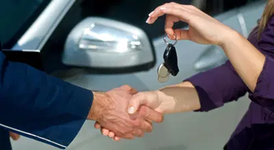 La prova di un'auto usata: solo pochi minuti, cosa cercare, cosa capire