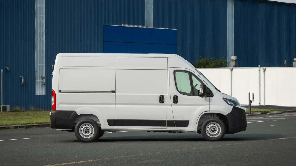 Toyota Proace Max (2024-->>) (5)