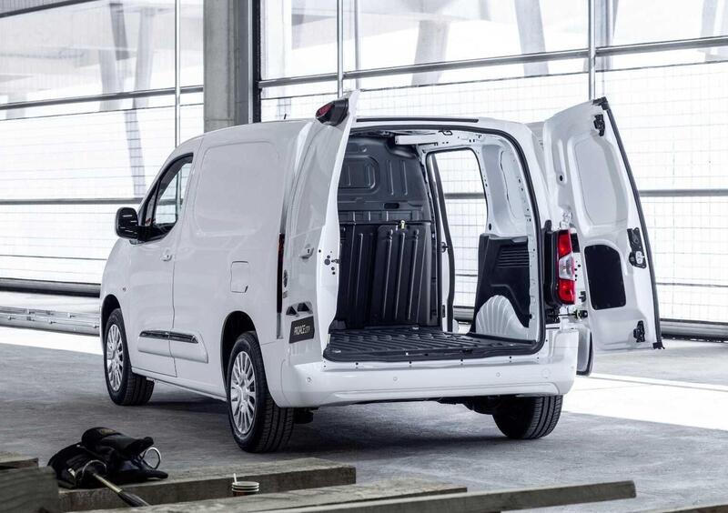 Toyota Proace City Furgone (7)