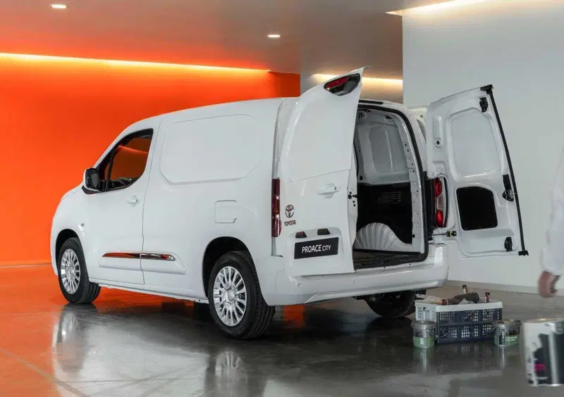 Toyota Proace City Furgone (8)