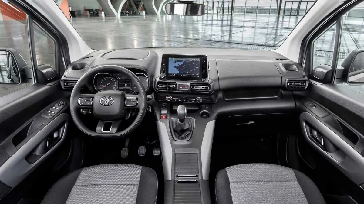 Toyota Proace City Furgone (2023-->>) (10)
