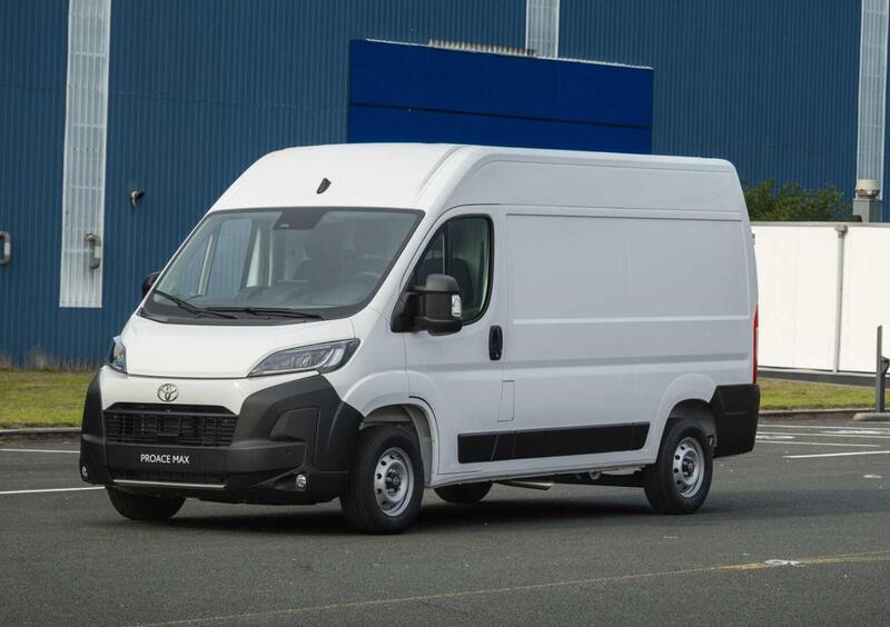 Toyota Proace Max Furgone (2024-->>) (2)