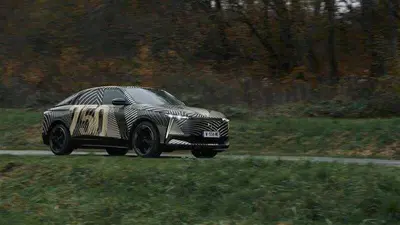 DS svela l'ammiraglia elettrica: la futura regina del segmento premium "Made in Melfi"