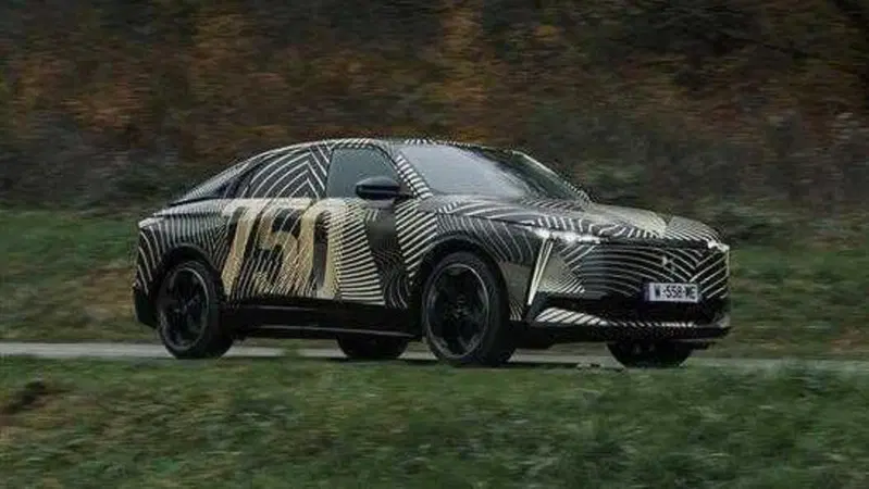 DS svela l'ammiraglia elettrica: la futura regina del segmento premium "Made in Melfi"