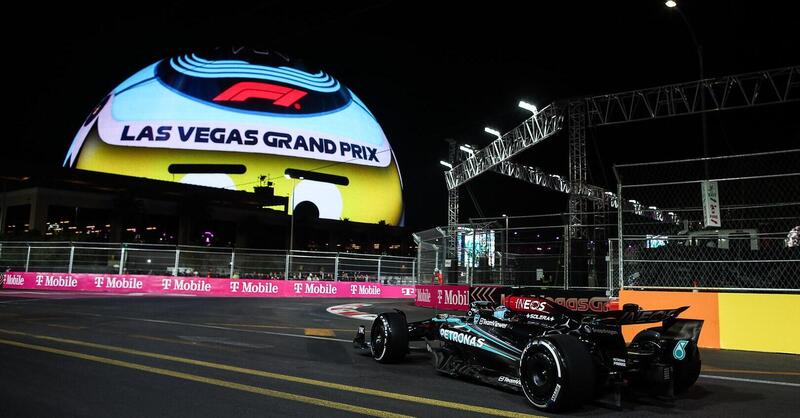 F1. GP Las Vegas 2024: Russell vince su Hamilton e Sainz. Max Verstappen &egrave; campione del mondo!