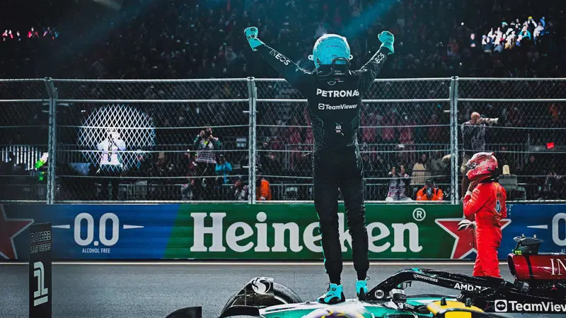 F1. GP Las Vegas, Russell ed Hamilton ancora increduli della doppietta su Sainz: "Un weekend da sogno"