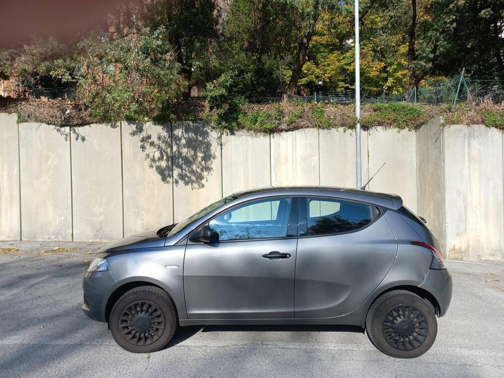 Lancia Ypsilon usata a Genova (6)