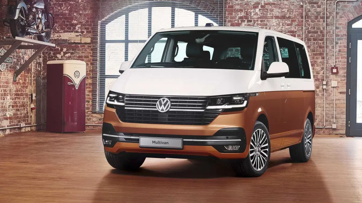 Volkswagen Veicoli Commerciali T6.1 Transporter 28 2.0 tdi 110cv kombi Business p.c.