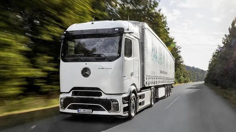 Mercedes Actros: al via la produzione del TIR elettrico con la batteria da 600 e pi&ugrave; kWh