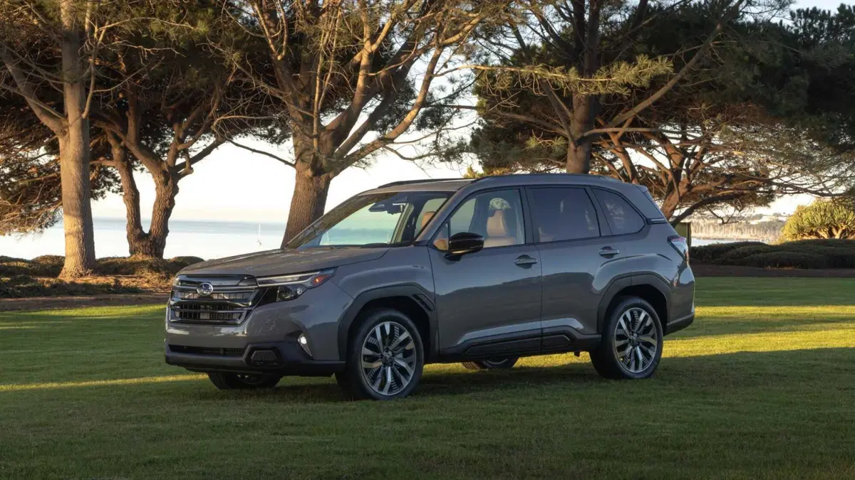 Subaru Forester 2.0i e-boxer Premium lineartronic (8)