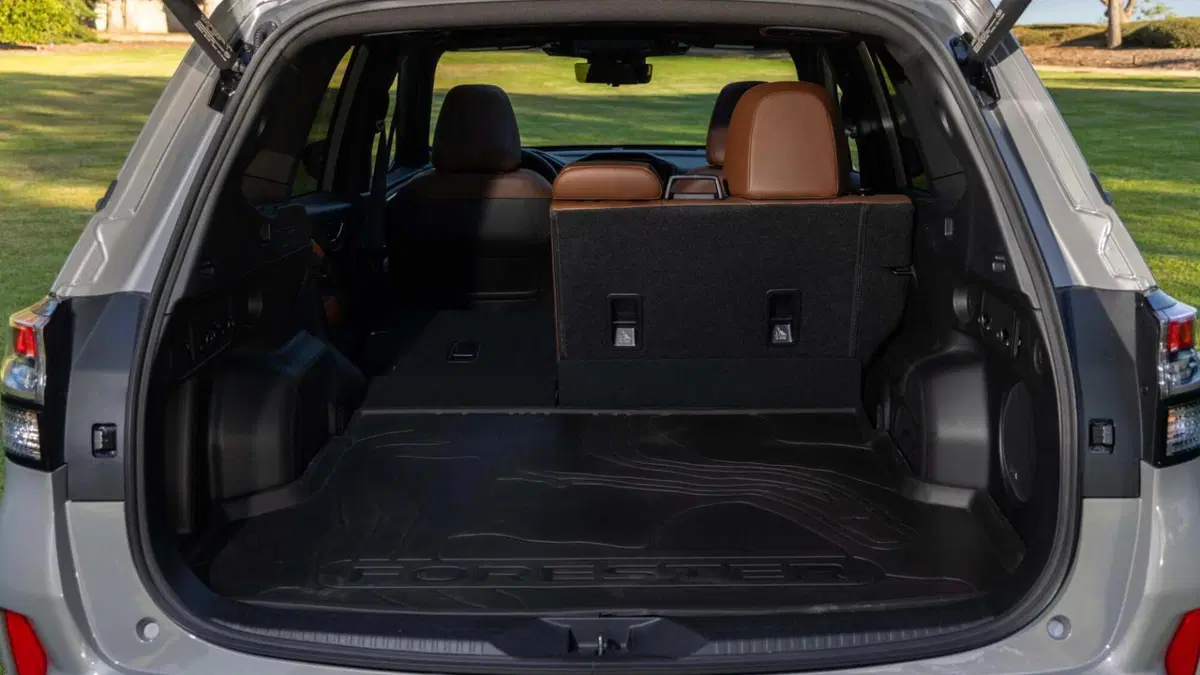 Subaru Forester 2.0i e-boxer Premium lineartronic (15)