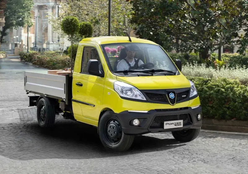 Piaggio Porter Cabinato (2021-24) (4)