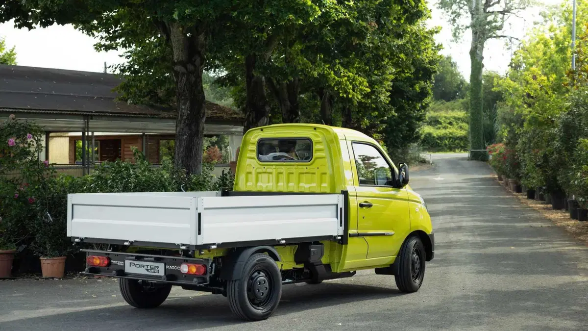 Piaggio Porter Cabinato NP6 CNG long range 2650 chassis Hd Pro (5)