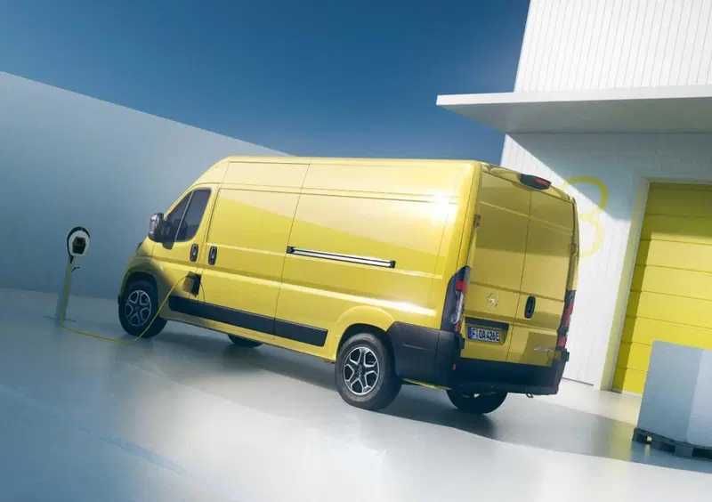 Opel Movano (2023-->>) (5)