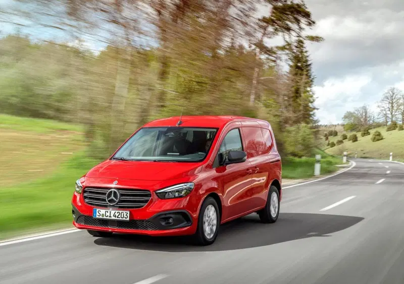 Mercedes-Benz eCitan Furgone (2023-->>) (2)