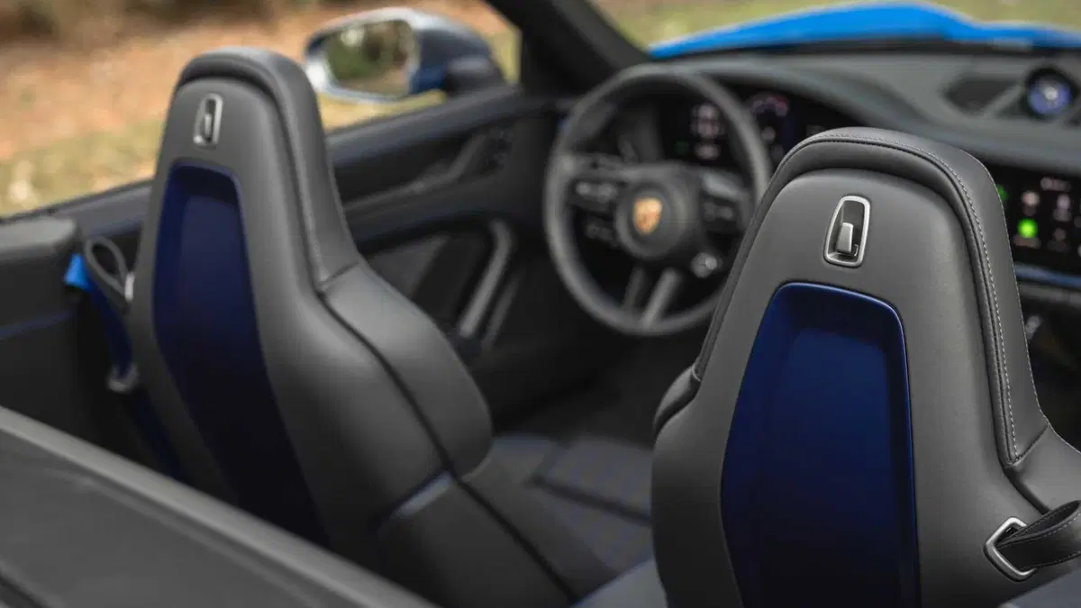 Porsche 911 Cabrio 3.0 Carrera T 394cv (11)