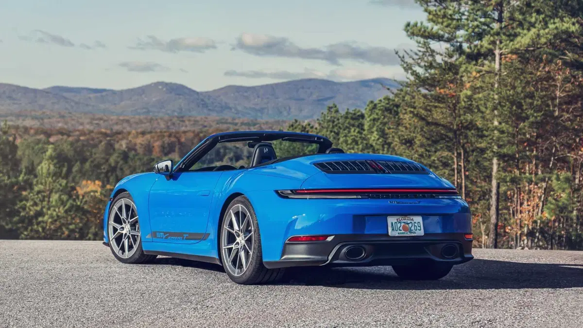 Porsche 911 Cabrio 3.0 Carrera T 394cv (3)