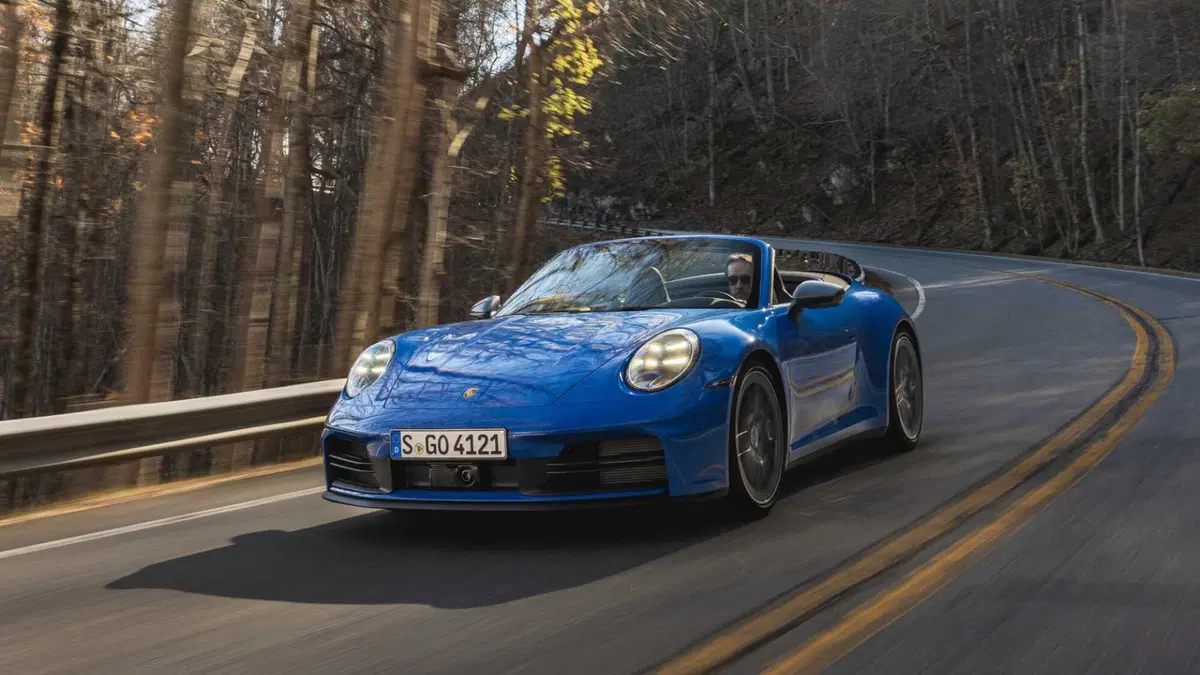 Porsche 911 Cabrio 3.0 Carrera T 394cv (6)