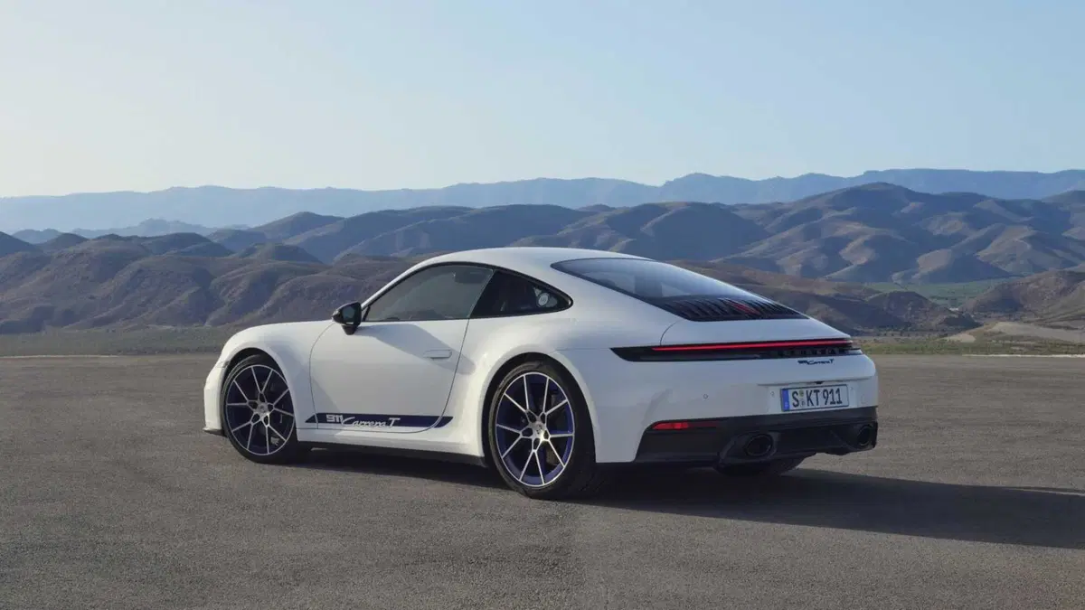 Porsche 911 Coupé 3.0 Carrera T 394cv (2)