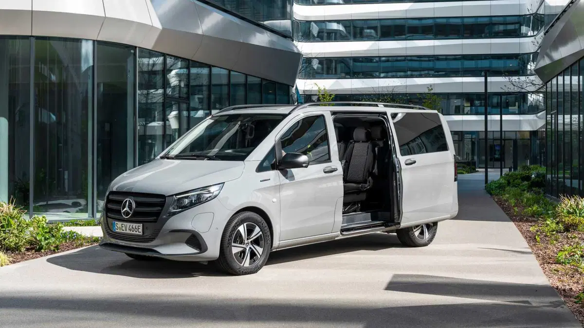 Mercedes-Benz Classe eVito (2024-->>) (2)