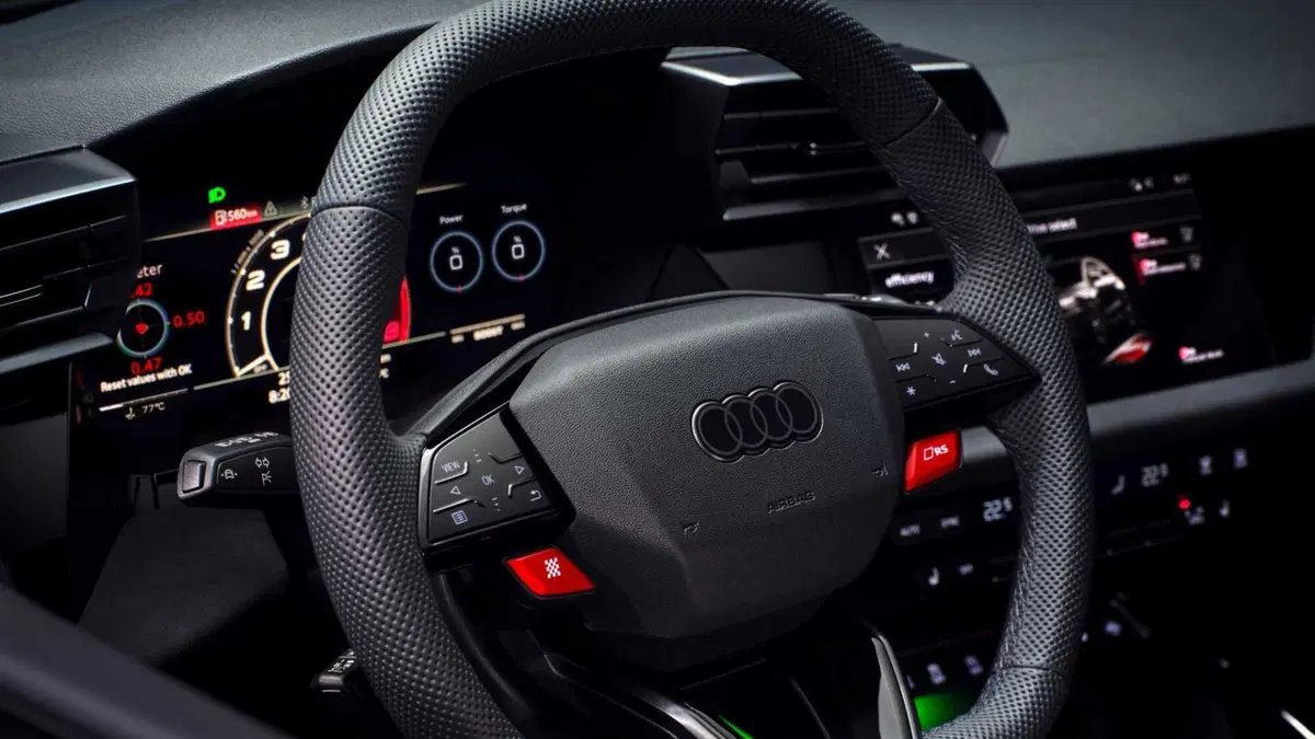 Audi RS 3 Sportback 3 TFSI quattro S tronic (8)