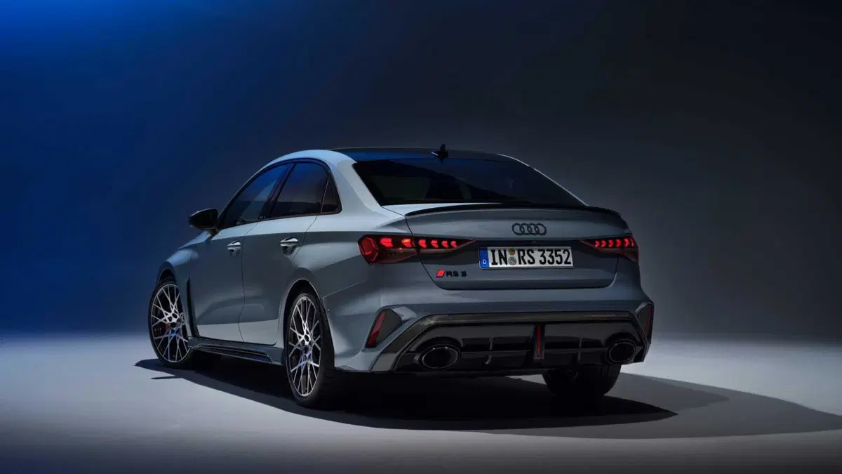 Audi RS 3 3 TFSI quattro S tronic (5)