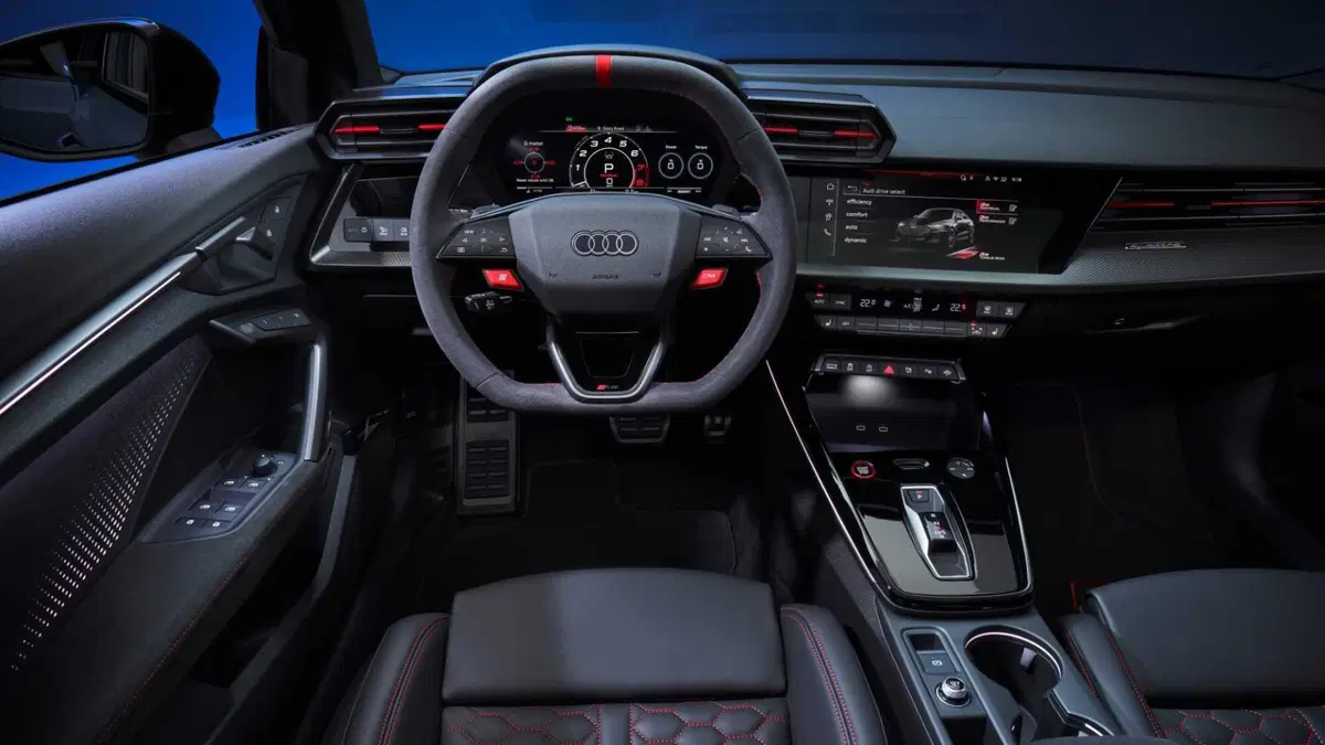 Audi RS 3 3 TFSI quattro S tronic (9)