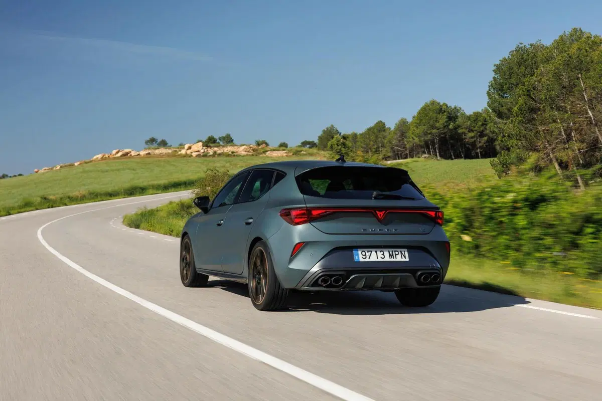Cupra Leon 2025: motorizzazioni, allestimenti, optional e prezzi. Guida all’acquisto (2)