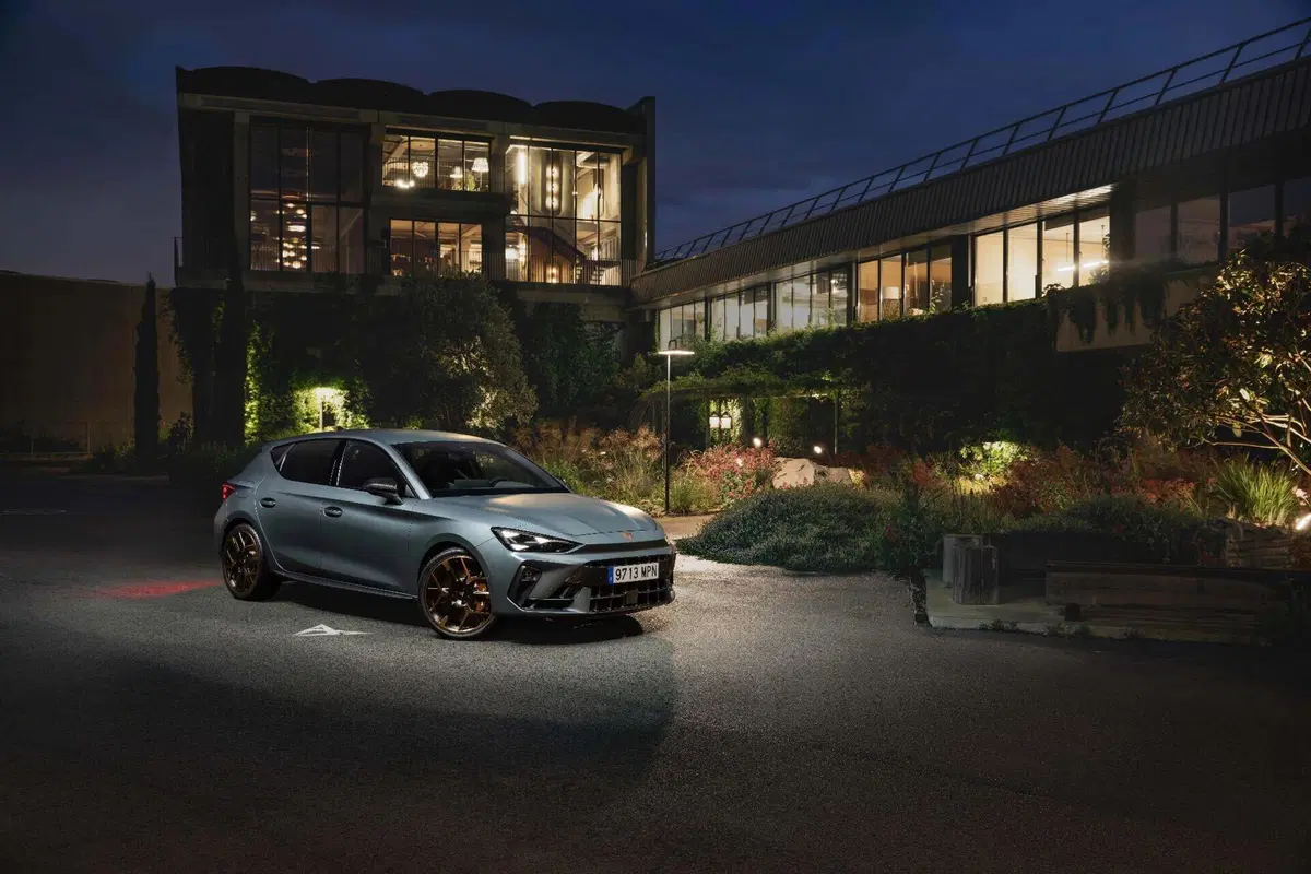 Cupra Leon 2025: motorizzazioni, allestimenti, optional e prezzi. Guida all’acquisto (13)