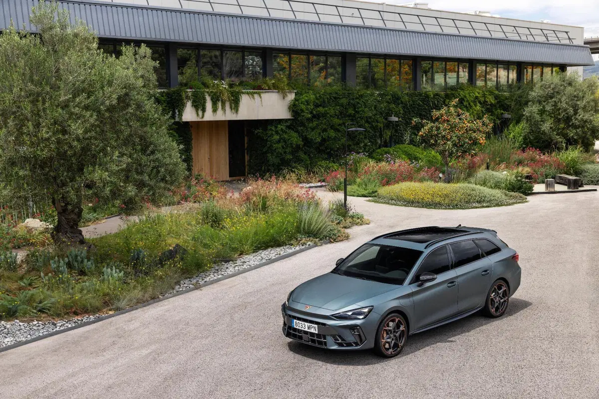 Cupra Leon 2025: motorizzazioni, allestimenti, optional e prezzi. Guida all’acquisto (41)