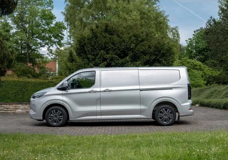 Ford Transit Custom  (2022-->>) (3)