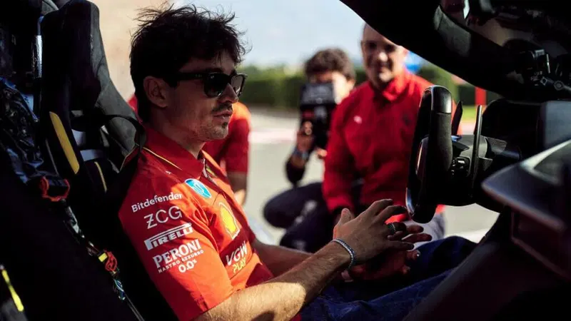 Ferrari F80, la guidano Leclerc e Sainz, e ne esce un'auto "prevedibile"