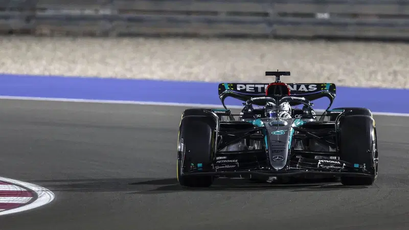 F1. Sprint Qualifying GP Qatar 2024, Russell: "Ho quasi fuso il motore". Hamilton ammette le difficolt&agrave;