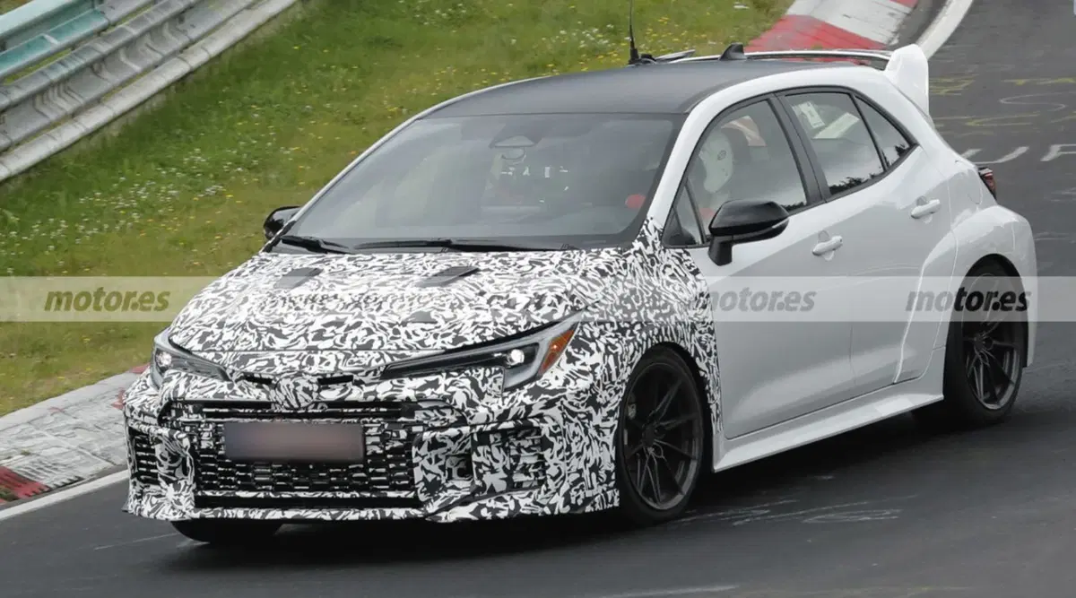 Toyota GR Corolla, avvistamento al Ring, pronta per l'Europa?   (3)