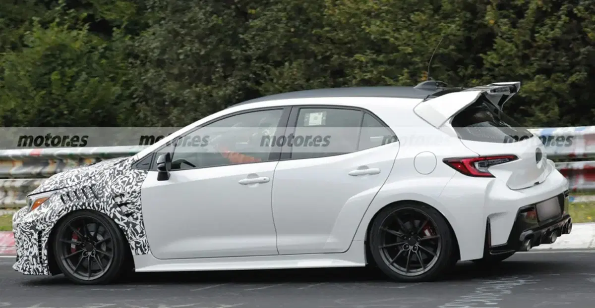 Toyota GR Corolla, avvistamento al Ring, pronta per l'Europa?   (4)