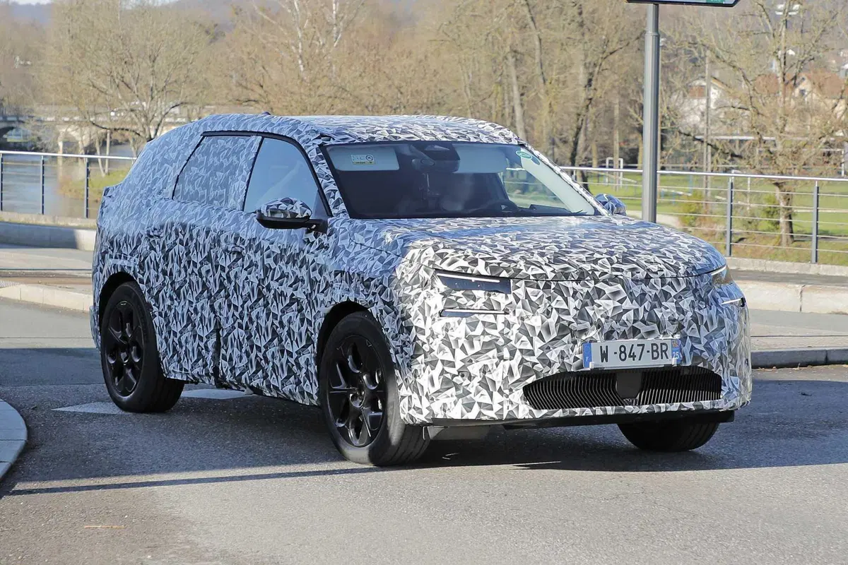 Nuova Citroen C5 Aircross: il nuovo Suv debutta nel 2026 [Foto Spia] (3)