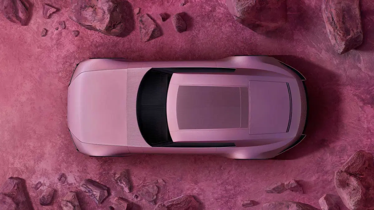 Jaguar, svelata la GT elettrica, si chiama Type 00 e fa 770 km (5)