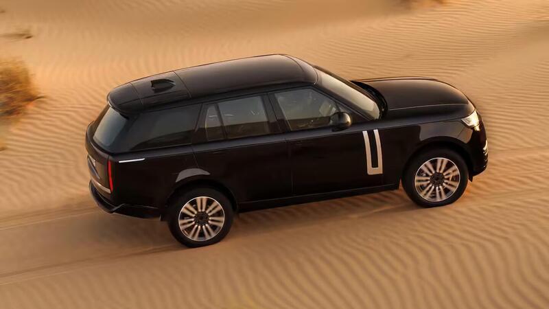 Range Rover, le foto dei collaudi nelle condizioni estreme della EV