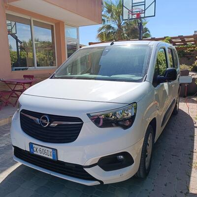 Opel Combo-e Life 50kWh Elegance del 2022 usata a Sciacca