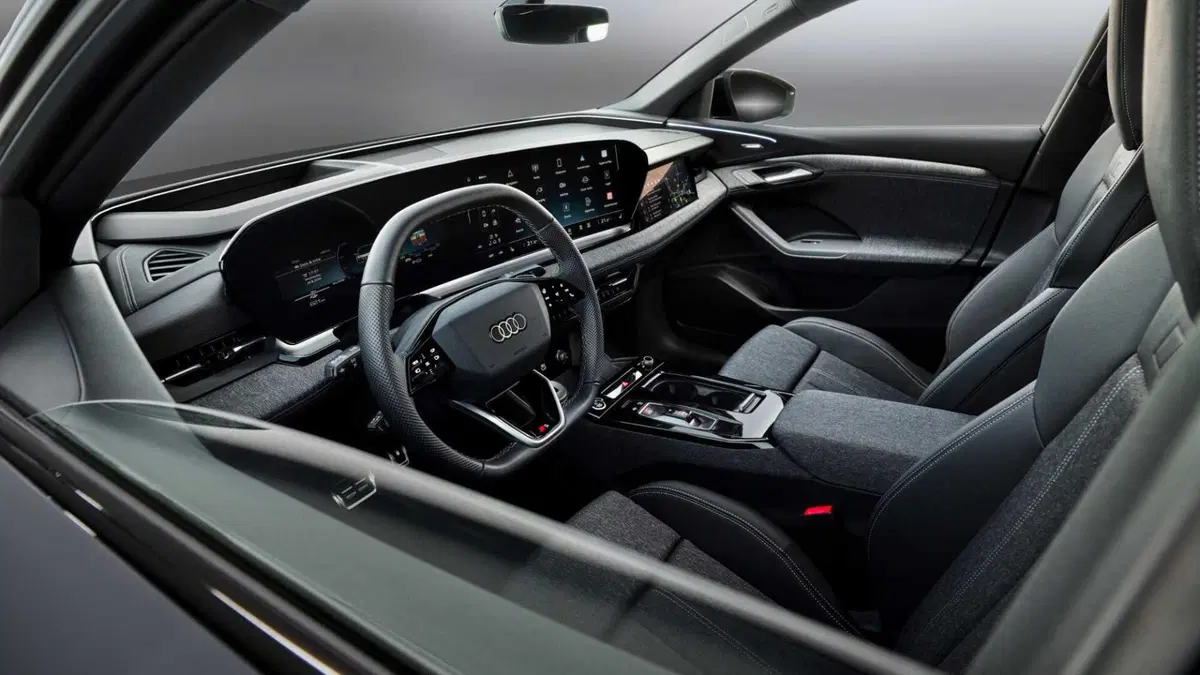 Audi Q6 Sportback (2024-->>) (12)