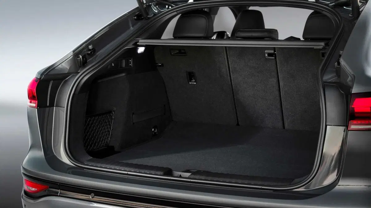 Audi Q6 Sportback (2024-->>) (14)