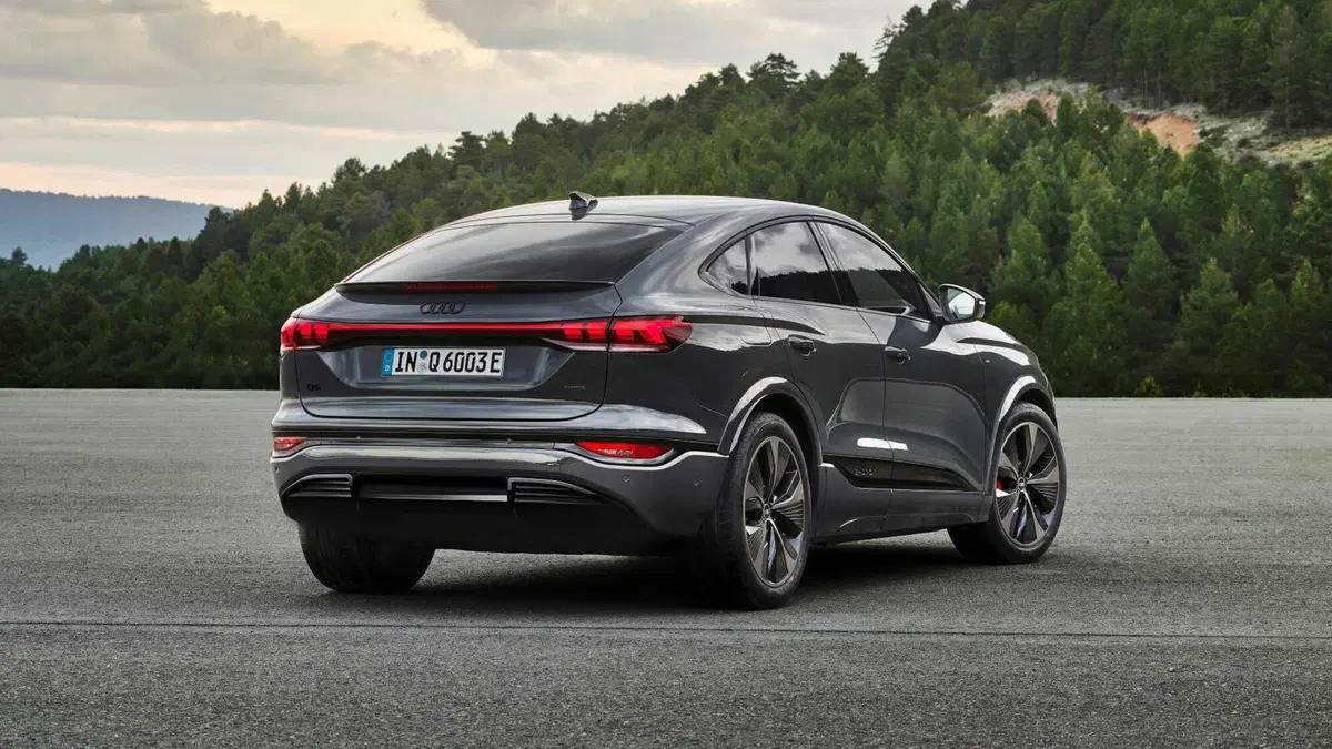 Audi Q6 Sportback (2024-->>) (5)