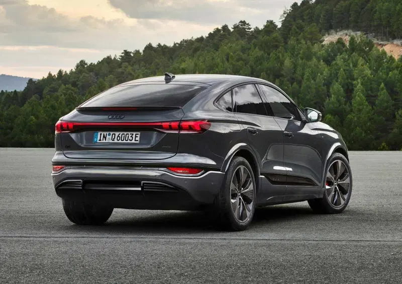 Audi Q6 Sportback (2024-->>) (5)