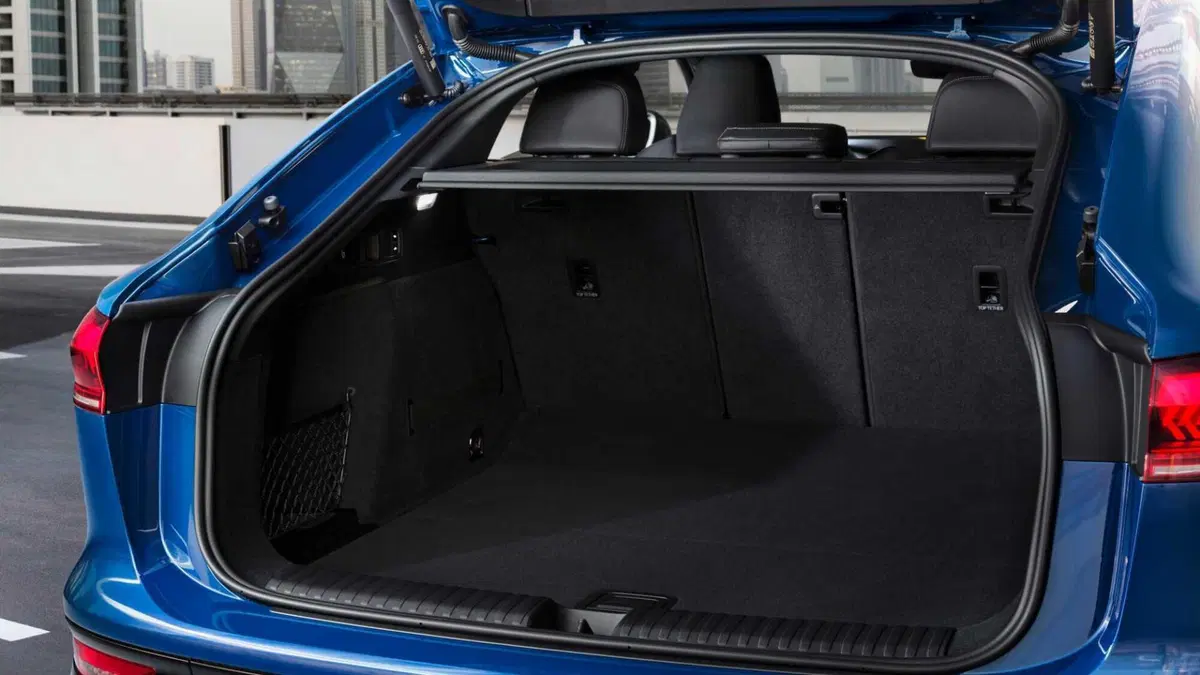Audi SQ6 Sportback (16)