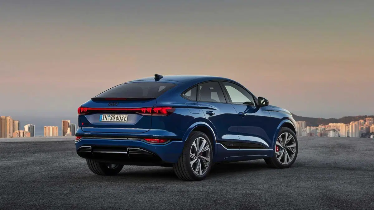 Audi SQ6 Sportback (2)