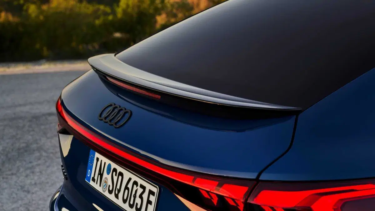 Audi SQ6 Sportback (17)