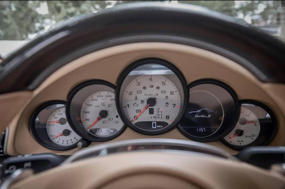 Porsche 911 Coupé usata a Milano (10)