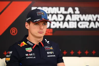 F1. GP Abu Dhabi, Verstappen non ritratta su Russell: "Il suo &egrave; stato un comportamento scioccante. Non mi pento delle parole che ho utilizzato, anzi"