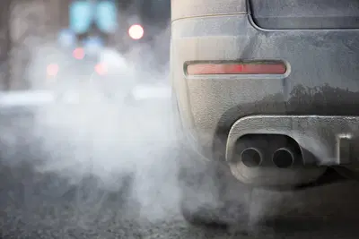 Politecnico di Milano: non serve cambiare l'auto per ridurre le emissioni