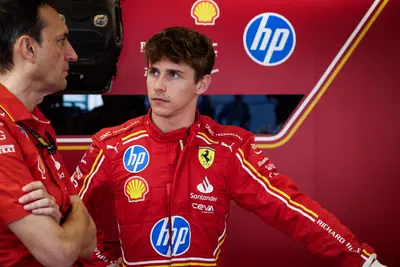 F1. Fratelli Leclerc in pista ad Abu Dhabi nella FP1, Arthur: "Penso a mio padre e spero di averlo reso orgoglioso di noi"